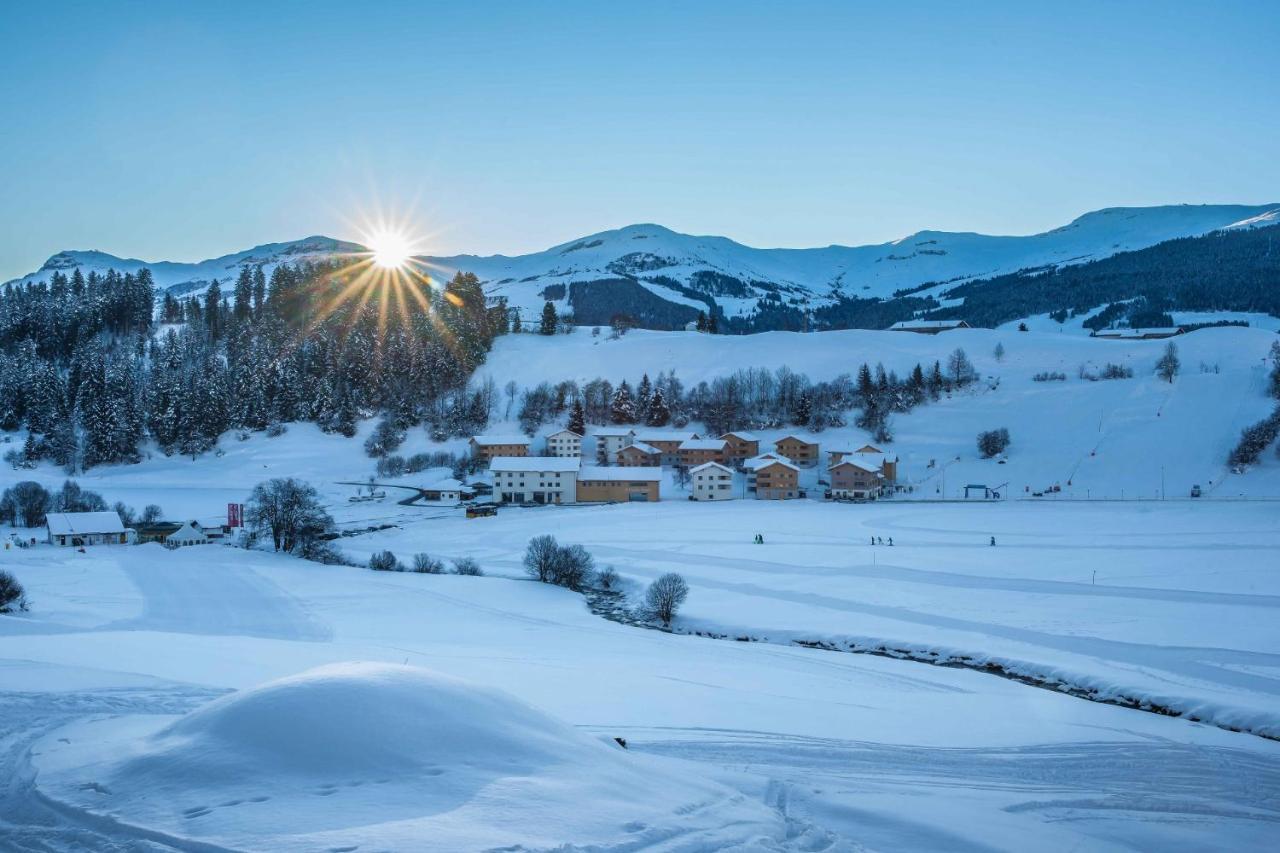 Pradas Resort Brigels Breíl Екстериор снимка