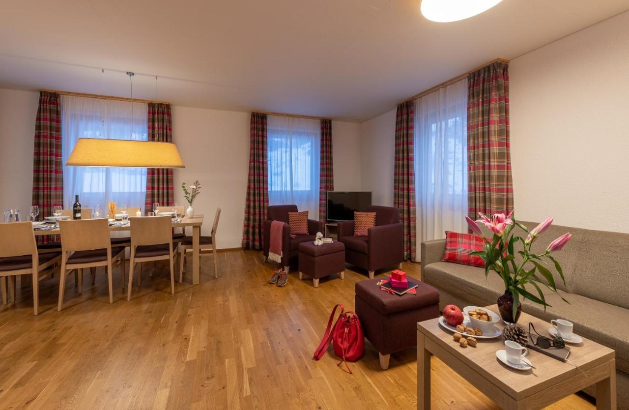 Pradas Resort Brigels Breíl Екстериор снимка