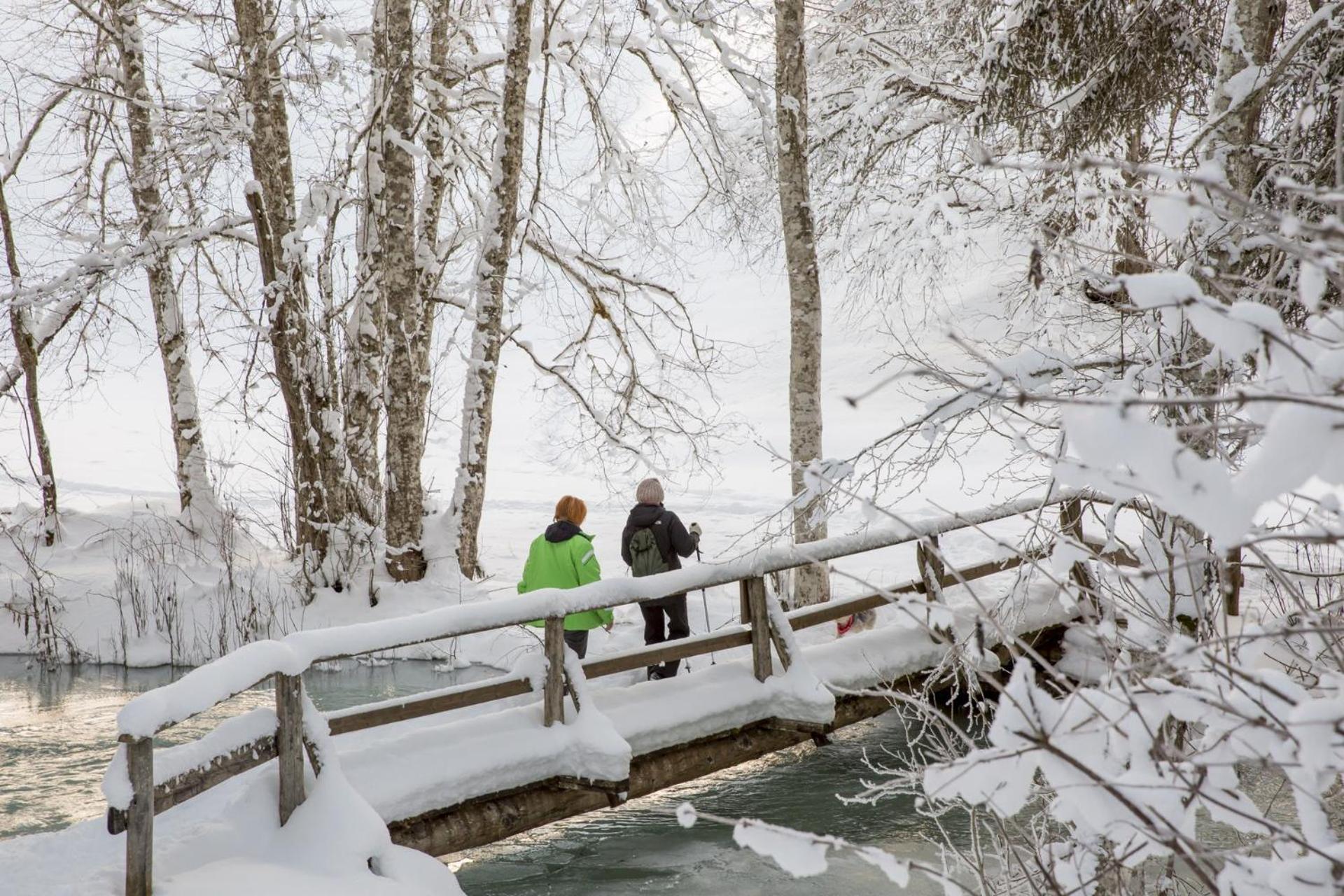 Pradas Resort Brigels Breíl Екстериор снимка