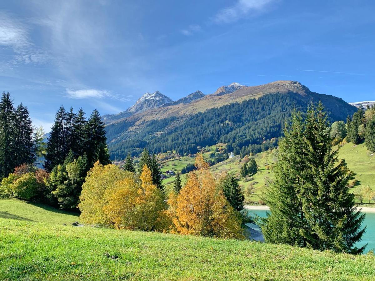 Pradas Resort Brigels Breíl Екстериор снимка
